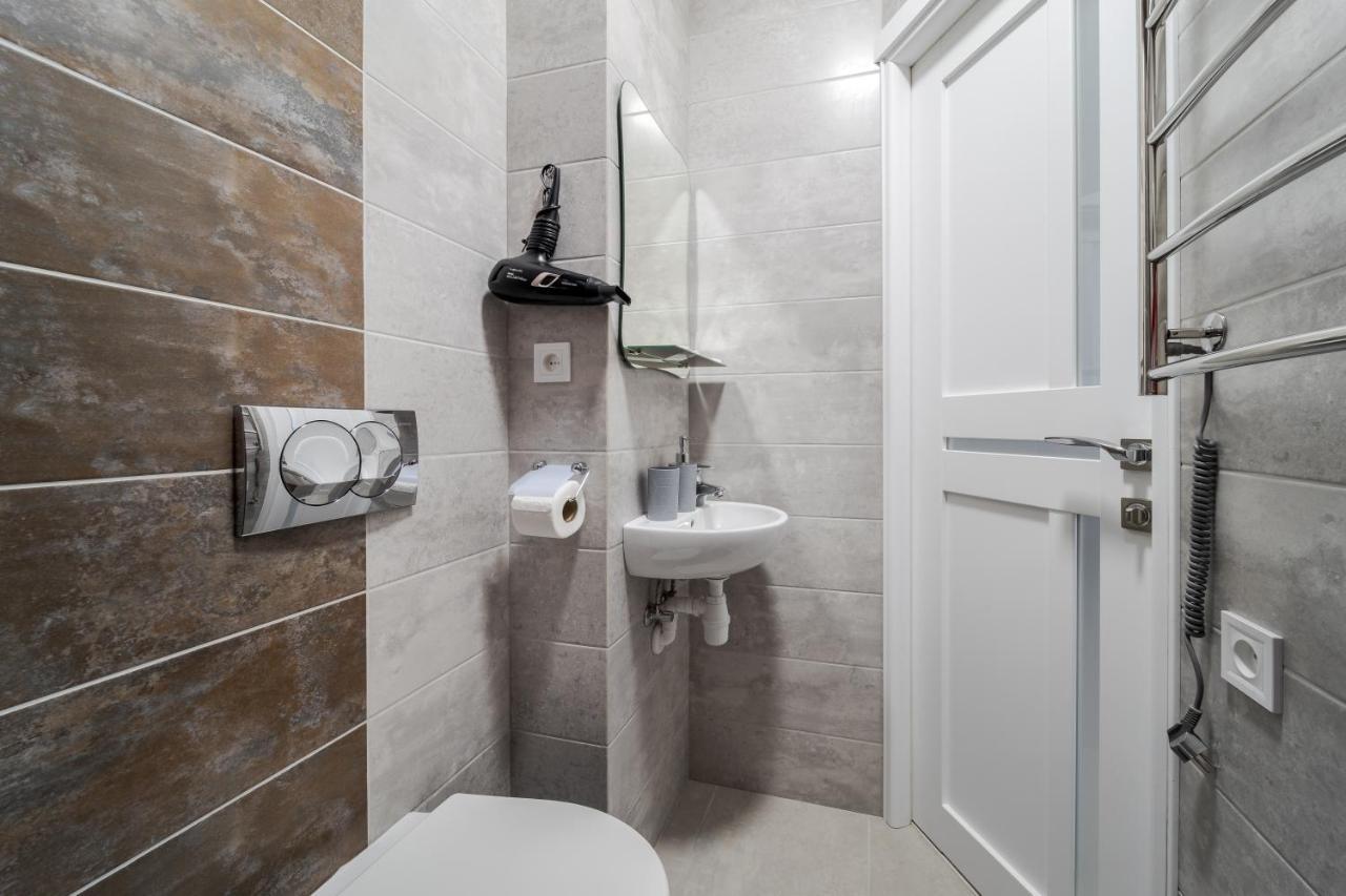 Golden Violin ! Apartments Lviv T Екстер'єр фото