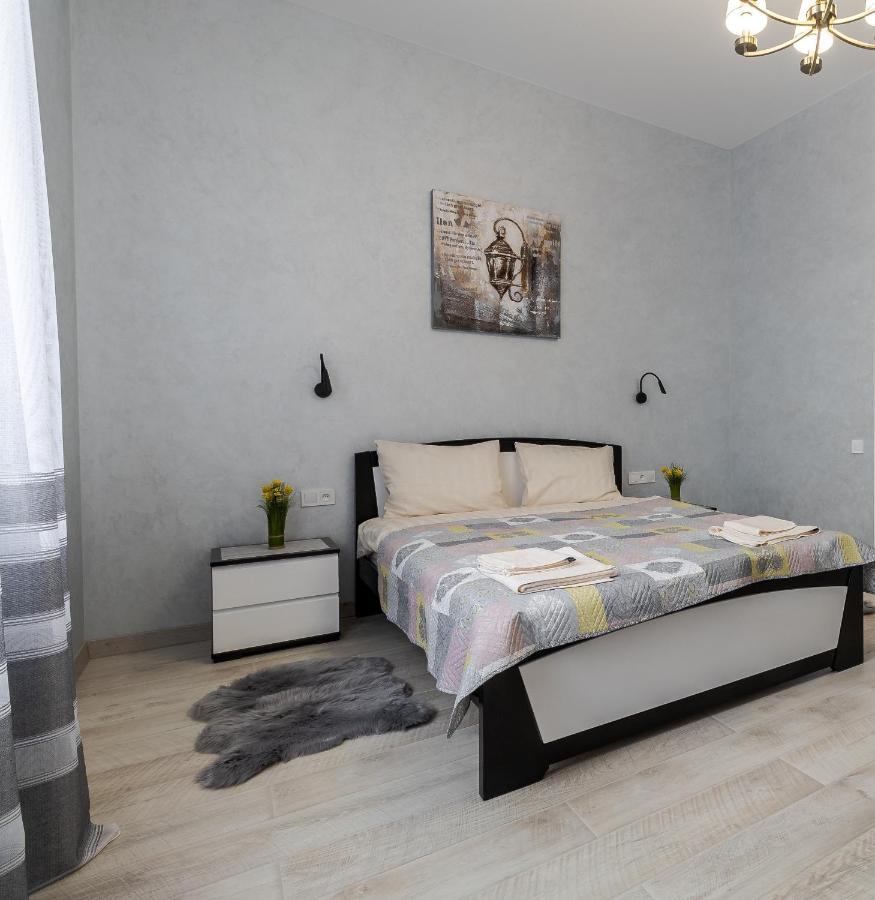 Golden Violin ! Apartments Lviv T Екстер'єр фото