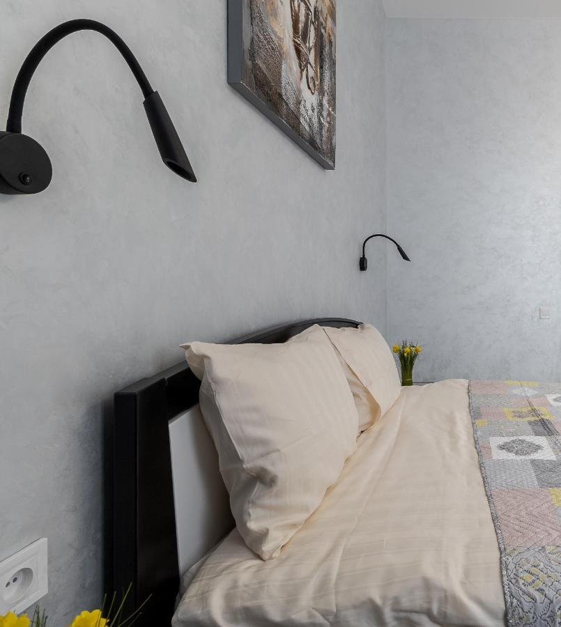 Golden Violin ! Apartments Lviv T Екстер'єр фото